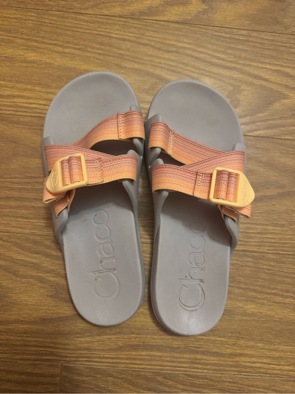 Chaco Womens Peach and Light Gray Slide Sandals